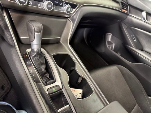 Used 2020 Honda Accord LX image 17