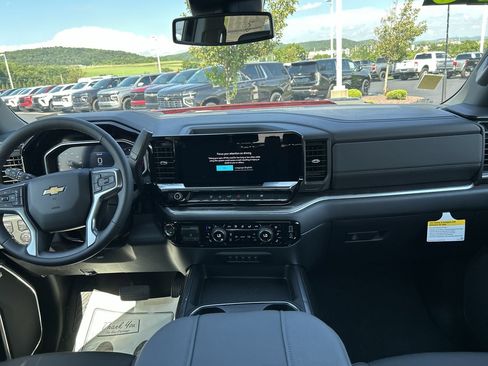New 2026 Chevrolet Silverado 3500 LTZ w/ LTZ Convenience Package AWD/4WD image 17