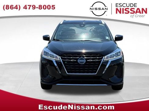 Used 2023 Nissan Kicks SV FWD image 8