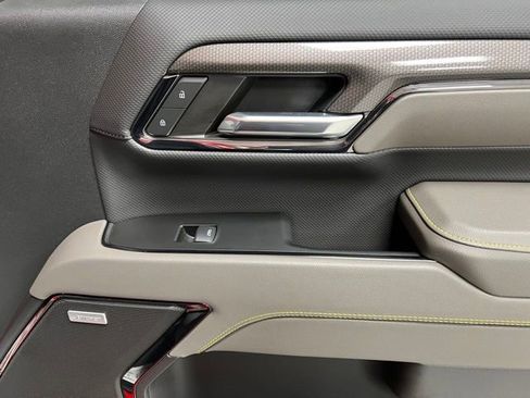 Used 2024 Chevrolet Silverado 2500 ZR2 w/ Technology Package AWD/4WD image 53