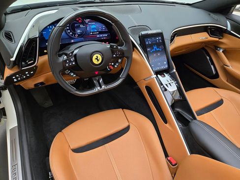 Used 2026 Ferrari Roma Spider RWD image 20