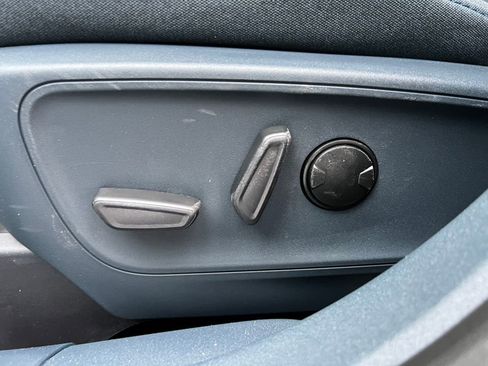 Used 2026 Ford Maverick XLT w/ XLT Luxury Package image 11