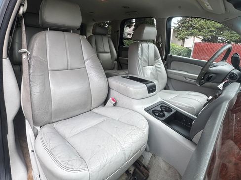 Used 2008 Chevrolet Tahoe LT w/ LT Preferred Equipment Group RWD image 14