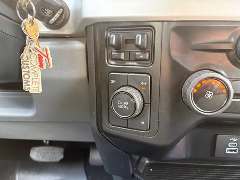 Used 2024 Ford F350 XLT AWD/4WD image 15