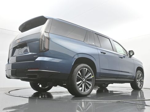 New 2026 Cadillac Escalade ESV Sport image 19