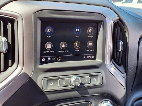 Used 2023 GMC Sierra 3500 Pro w/ Convenience Package image 6