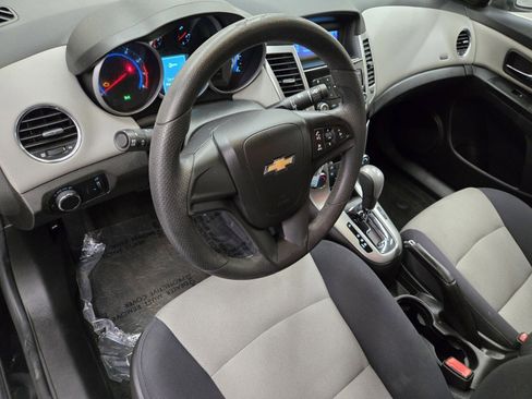 Used 2012 Chevrolet Cruze LS w/ Connectivity Package image 8