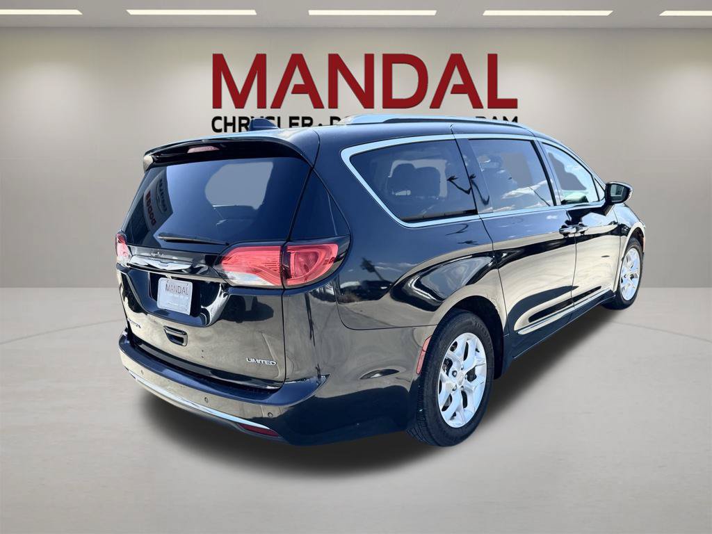 Used 2020 Chrysler Pacifica Limited FWD image 6