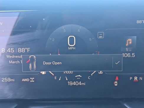 Used 2025 GMC Terrain Elevation image 28