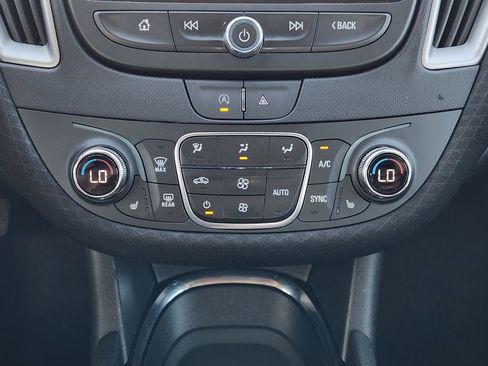 Used 2024 Chevrolet Malibu LT image 20