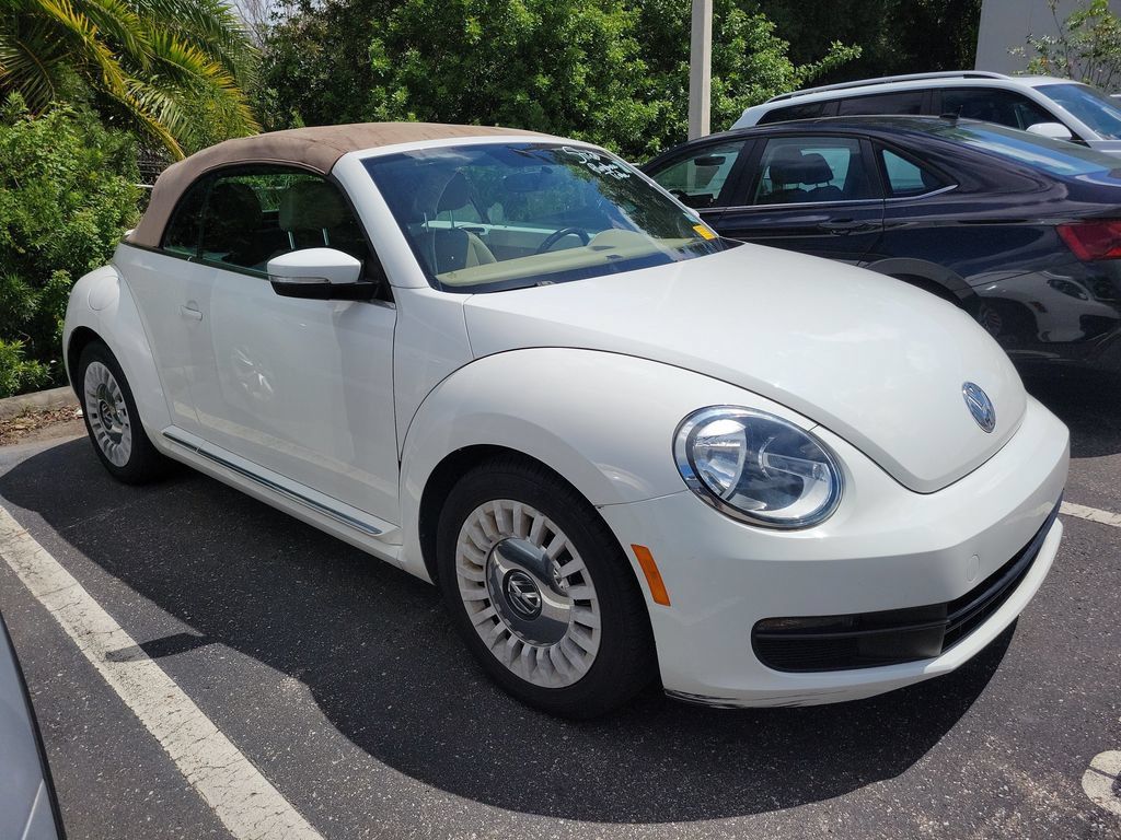 Used 2014 Volkswagen Beetle 2.5 FWD image 2