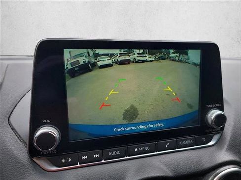 Used 2022 Nissan Sentra SV image 22