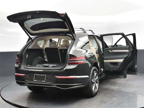 Used 2025 Genesis GV80 2.5T Select image 19