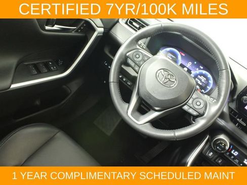 Used 2024 Toyota RAV4 XSE AWD/4WD image 17