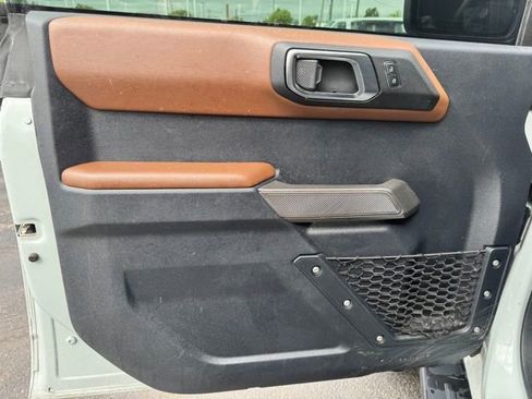 Used 2022 Ford Bronco Outer Banks AWD/4WD image 14