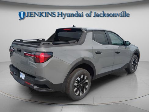 New 2025 Hyundai Santa Cruz SE image 5