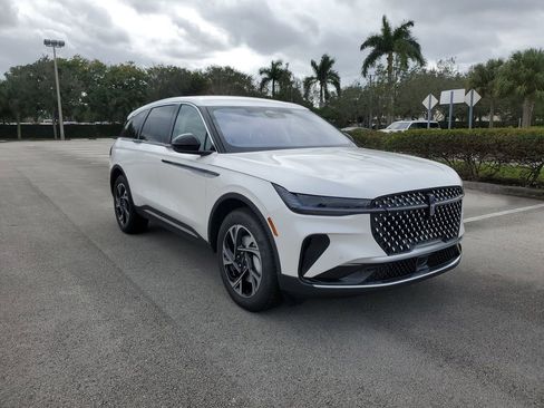 New 2026 Lincoln Nautilus Premier AWD/4WD image 30
