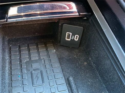 Certified 2023 Lincoln Corsair Reserve w/ Equipment Group 201A image 27