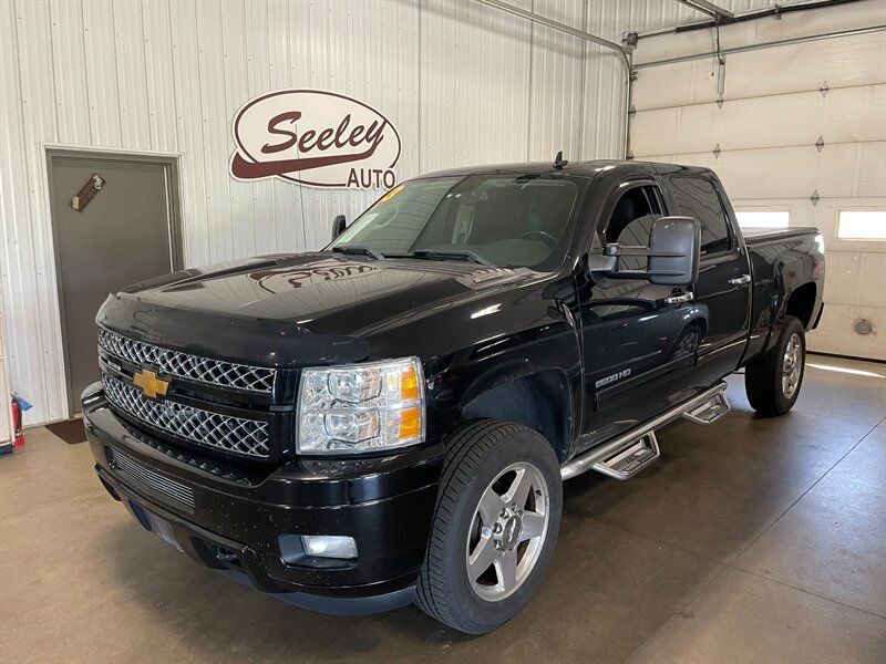 Used 2013 Chevrolet Silverado 2500 LT w/ Z71 Appearance Package AWD/4WD image 1