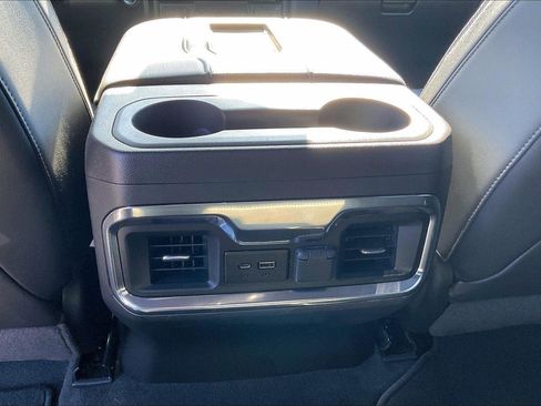 Used 2022 Chevrolet Silverado 1500 High Country image 34