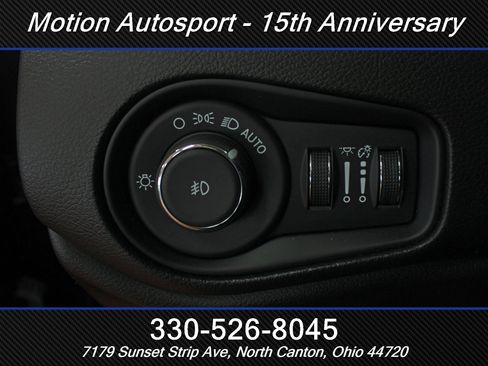 Used 2020 Jeep Renegade Limited AWD/4WD image 16
