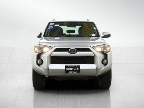 Used 2016 Toyota 4Runner SR5 image 8
