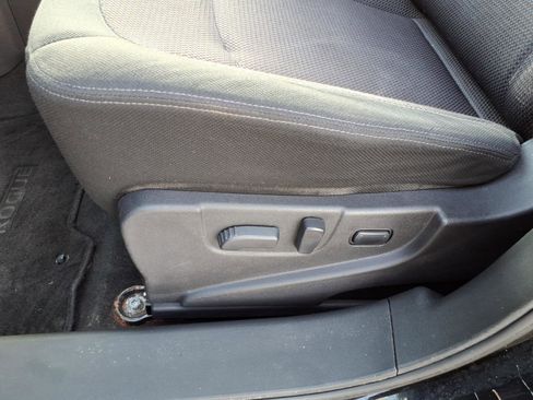 Used 2011 Nissan Rogue SV image 11