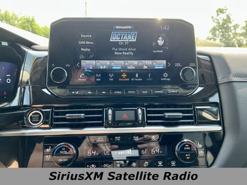 New 2025 Nissan Pathfinder Platinum w/ Black Appearance Package image 7