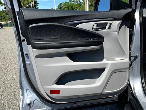 Used 2022 Honda Pilot Special Edition image 18