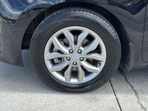 Used 2020 Kia Sedona EX FWD image 18