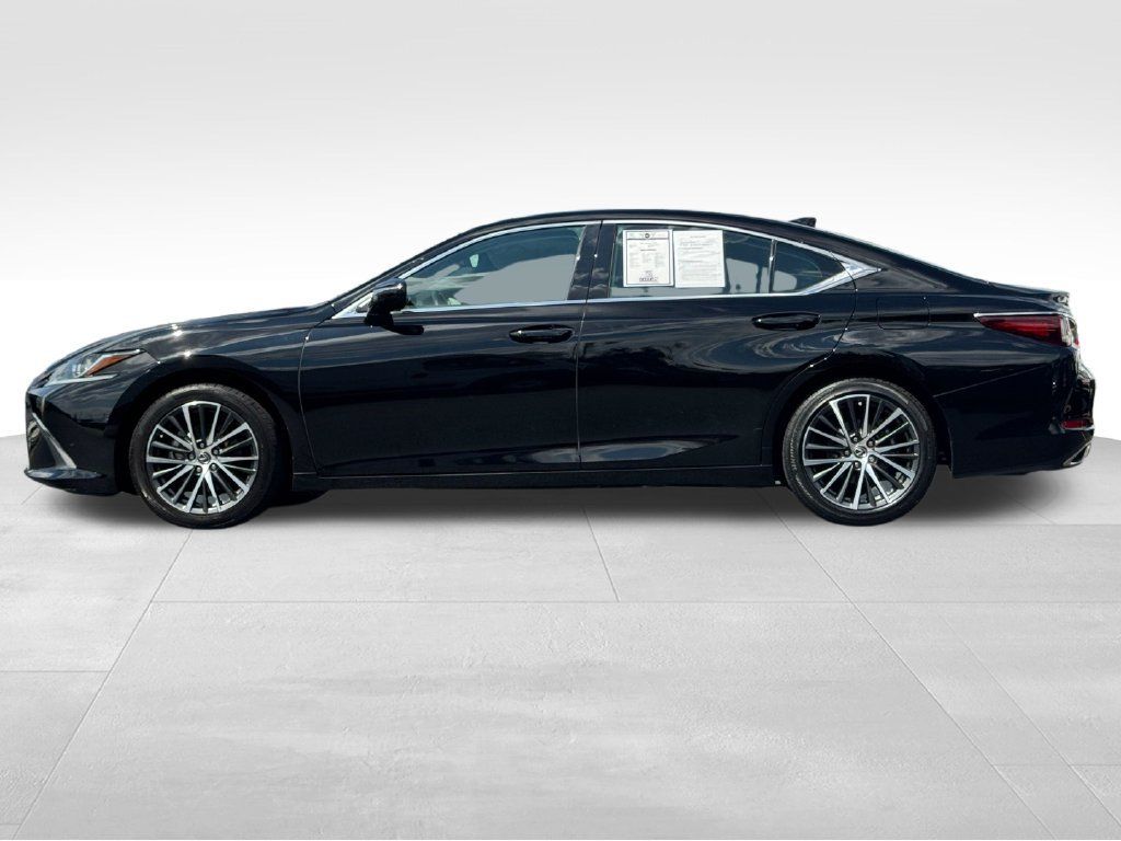 Used 2024 Lexus ES 350 w/ Premium Package FWD image 4
