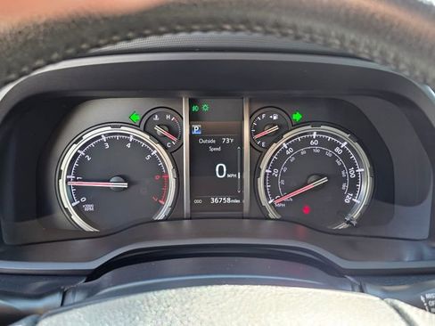 Used 2022 Toyota 4Runner TRD Off-Road Premium AWD/4WD image 26