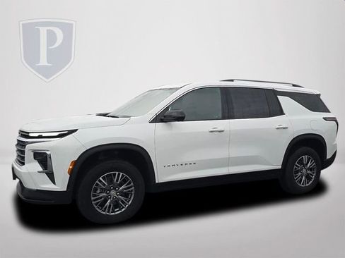 Certified 2024 Chevrolet Traverse LT image 10