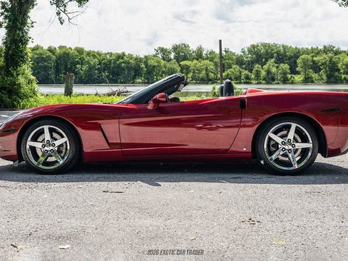 Used 2008 Chevrolet Corvette Convertible w/ Preferred Equipment Group RWD image 3