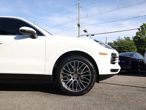 Used 2019 Porsche Cayenne AWD/4WD image 9
