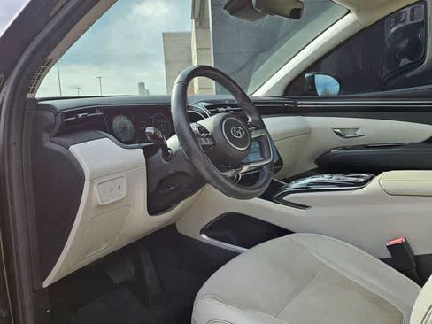 Used 2022 Hyundai Tucson Limited w/ Cargo Package image 2