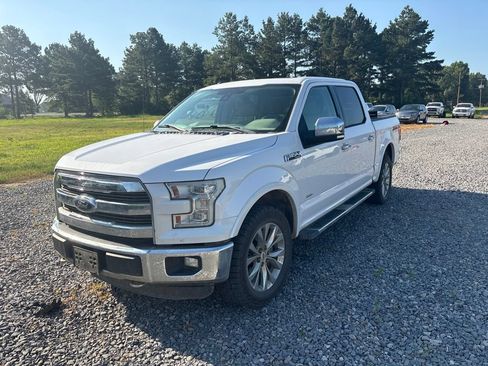 Used 2015 Ford F150 Lariat w/ Equipment Group 502A Luxury AWD/4WD image 8