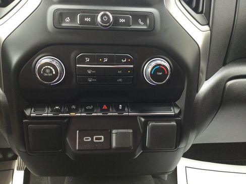 Used 2026 Chevrolet Silverado 1500 Custom w/ Turbomax Blackout Package AWD/4WD image 16