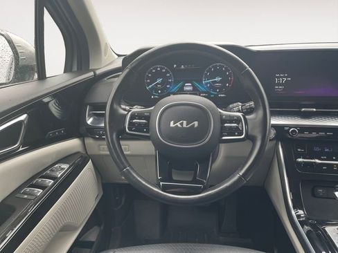 Used 2023 Kia Carnival SX Prestige FWD image 12