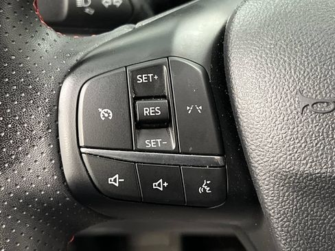 Used 2025 Ford Escape ST-Line AWD/4WD image 44