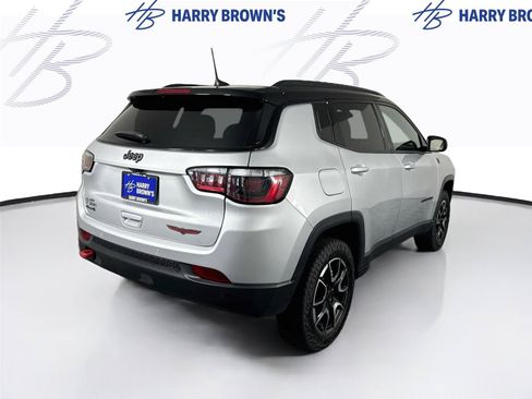 Used 2025 Jeep Compass Trailhawk AWD/4WD image 29