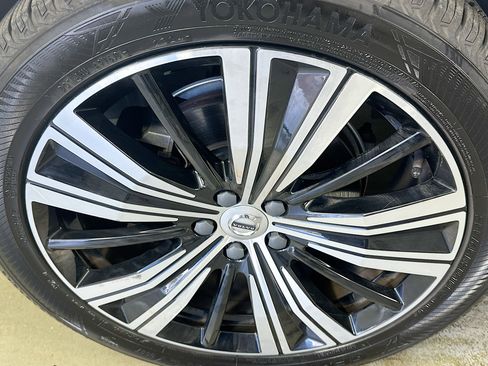 Used 2022 Volvo XC60 B5 Inscription w/ Protection Package Premier image 33