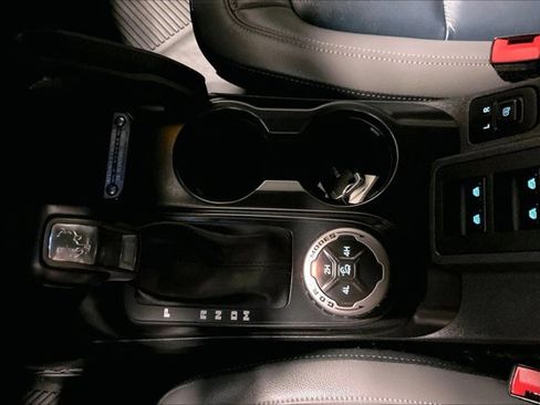 Used 2024 Ford Bronco Outer Banks image 41