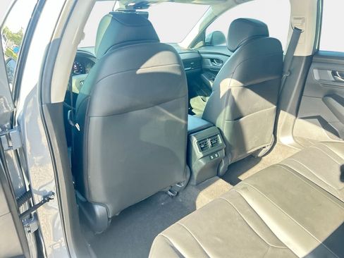 Used 2025 Honda Accord EX-L image 12