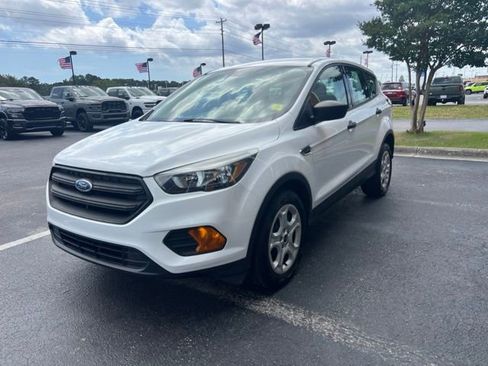 Used 2019 Ford Escape S FWD image 4