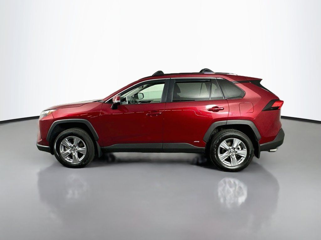 Used 2025 Toyota RAV4 XLE w/ Convenience Package AWD/4WD image 5
