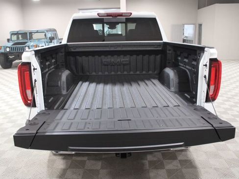 New 2026 GMC Sierra 1500 AT4 w/ Technology Package AWD/4WD image 14