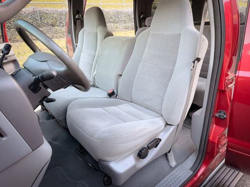 Used 2004 Ford Excursion 2WD image 13