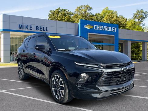 Certified 2023 Chevrolet Blazer RS w/ Driver Confidence II Package image 1