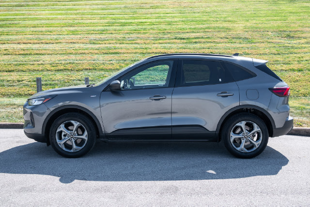 Used 2025 Ford Escape ST-Line AWD/4WD image 26